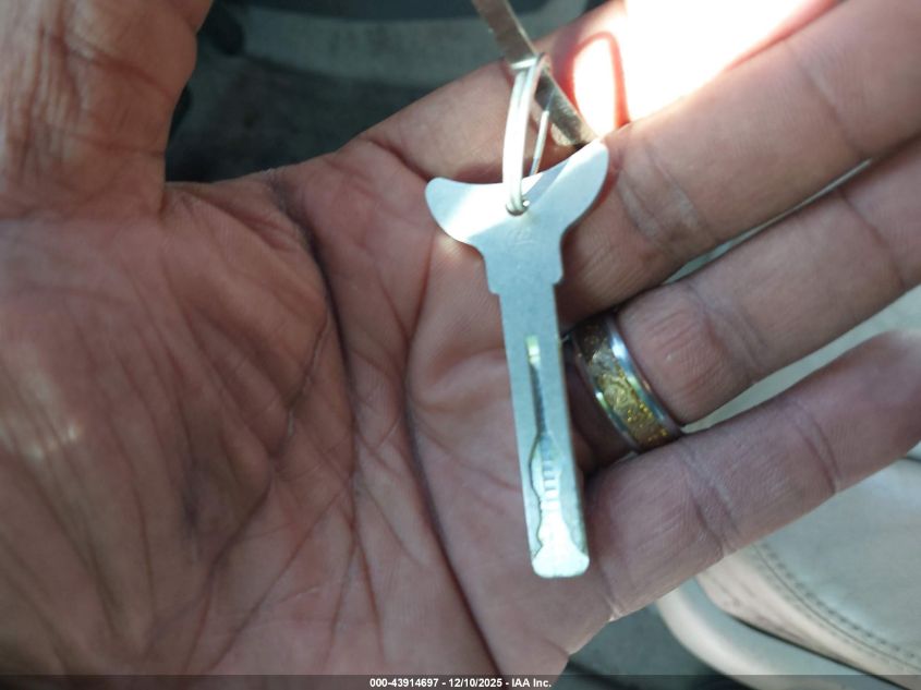 2001 Lexus Rx 300 VIN: JTJGF10U210108253 Lot: 43914697