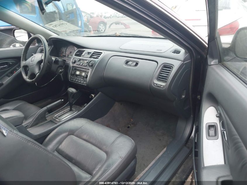 1HGCG225X1A028950 2001 HONDA ACCORD photo no. 5