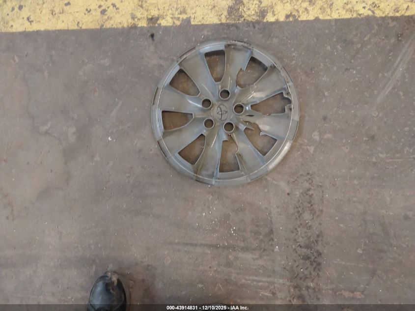 2014 Toyota Corolla Le VIN: 5YFBURHE4EP050558 Lot: 43914831