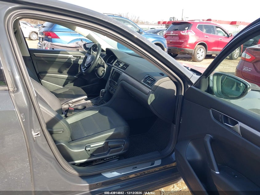 1VWAA7A36JC018812 2018 VOLKSWAGEN PASSAT photo no. 5