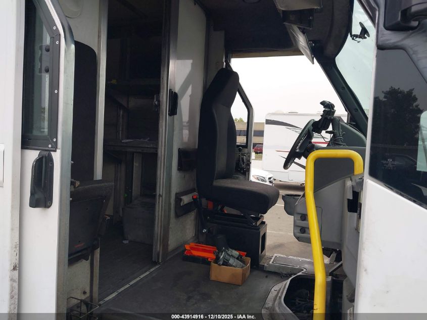 2015 Isuzu Commercial Van VIN: JALB4T177F7W00202 Lot: 43914916