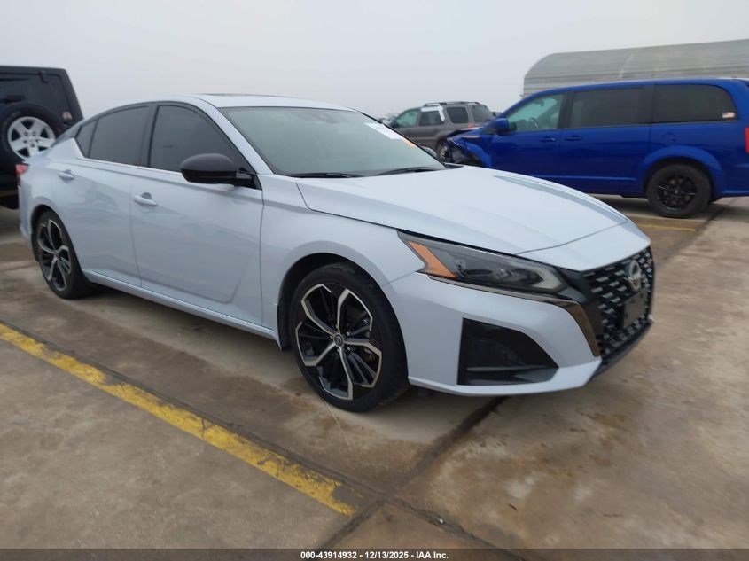 NISSAN ALTIMA SR FWD