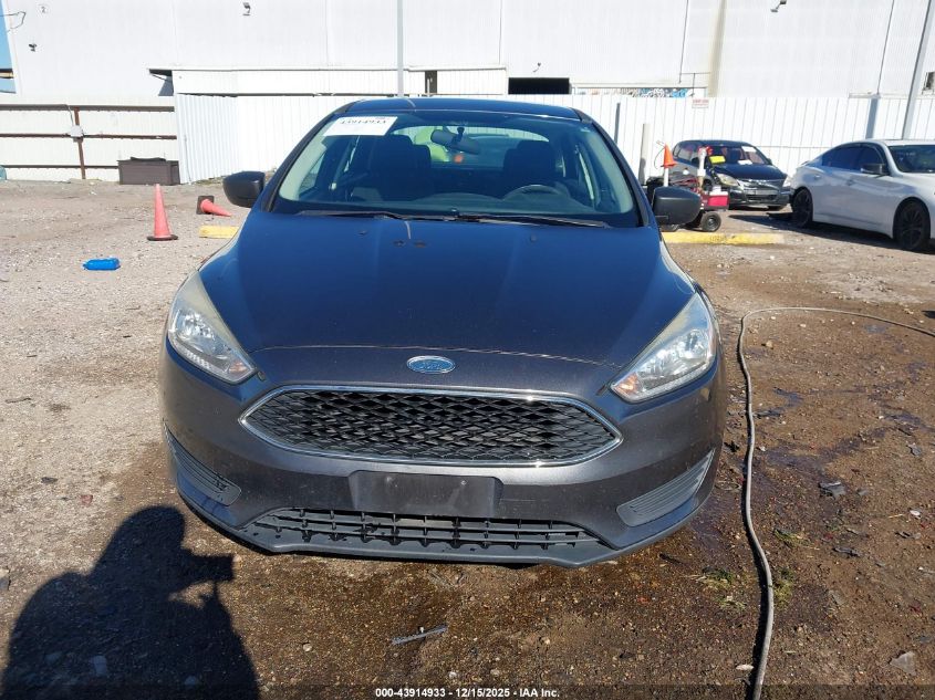 2017 Ford Focus S VIN: 1FADP3E23HL253807 Lot: 43914933