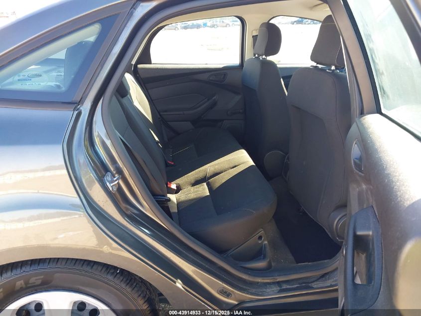 2017 Ford Focus S VIN: 1FADP3E23HL253807 Lot: 43914933