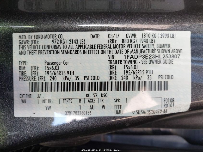 2017 Ford Focus S VIN: 1FADP3E23HL253807 Lot: 43914933