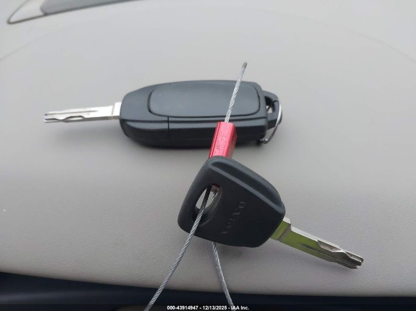 2007 Volvo V70 2.4 VIN: YV1SW612272634025 Lot: 43914947