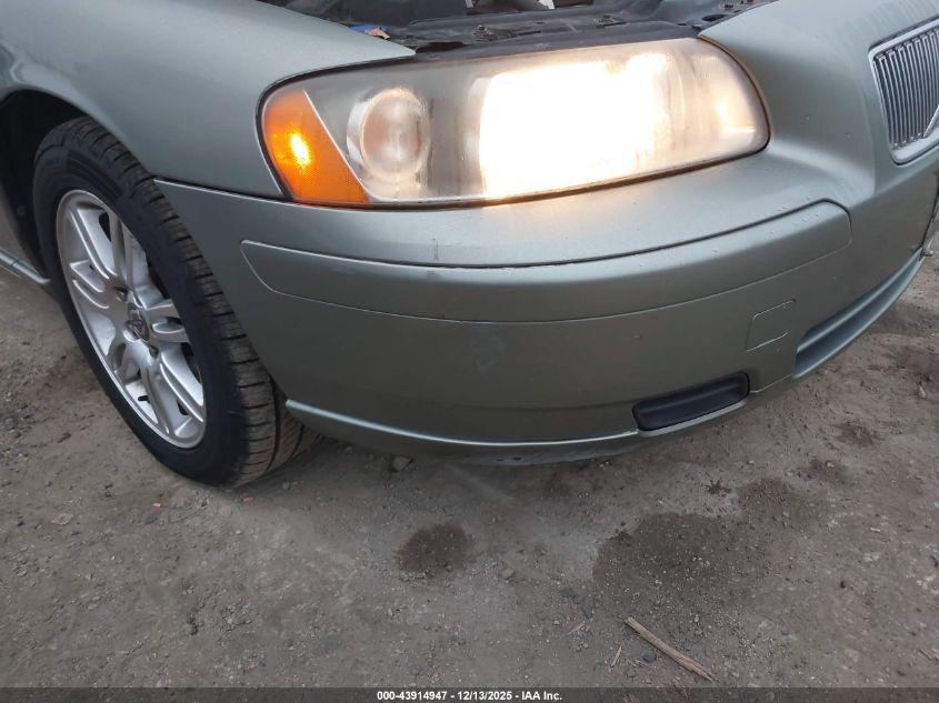 2007 Volvo V70 2.4 VIN: YV1SW612272634025 Lot: 43914947