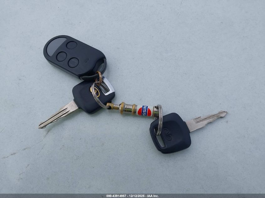 1999 Infiniti I30 Limited/Standard/Touring VIN: JNKCA21AXXT759145 Lot: 43914957