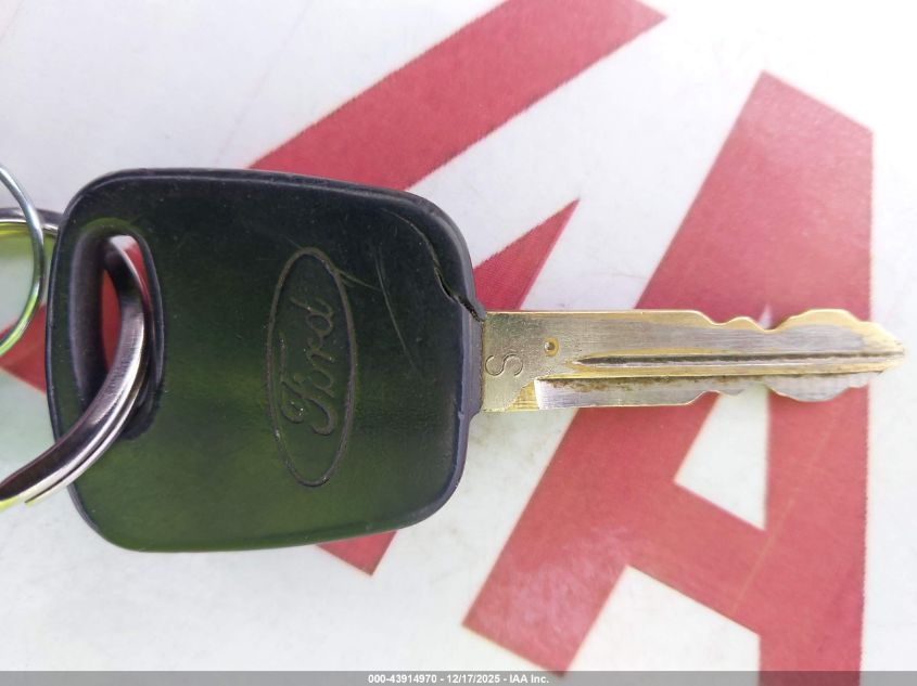 2002 Ford F-150 Lariat/Xlt VIN: 1FTRW08L22KD30413 Lot: 43914970