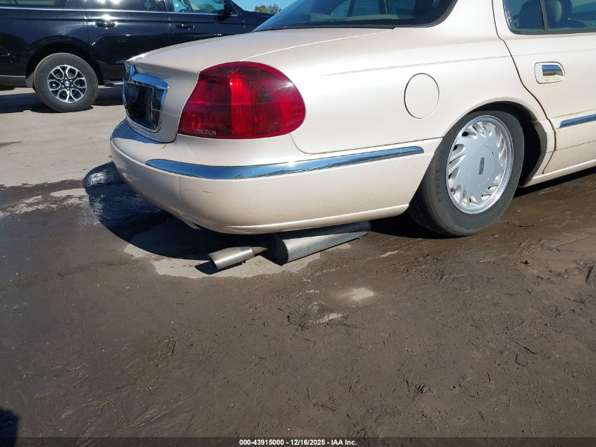 1998 Lincoln Continental VIN: 1LNFM97V2WY738067 Lot: 43915000