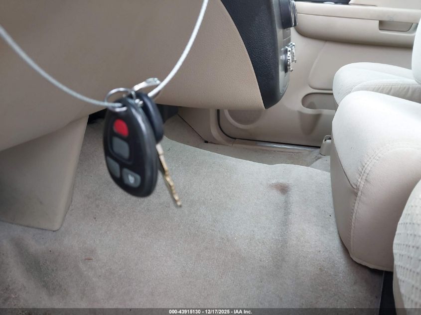 2007 Chevrolet Tahoe Ls VIN: 1GNFK13027J394053 Lot: 43915130