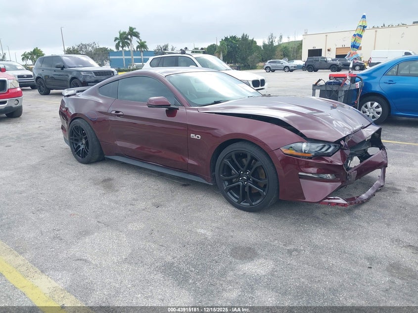 1FA6P8CF4J5181182 FORD MUSTANG Photo 1