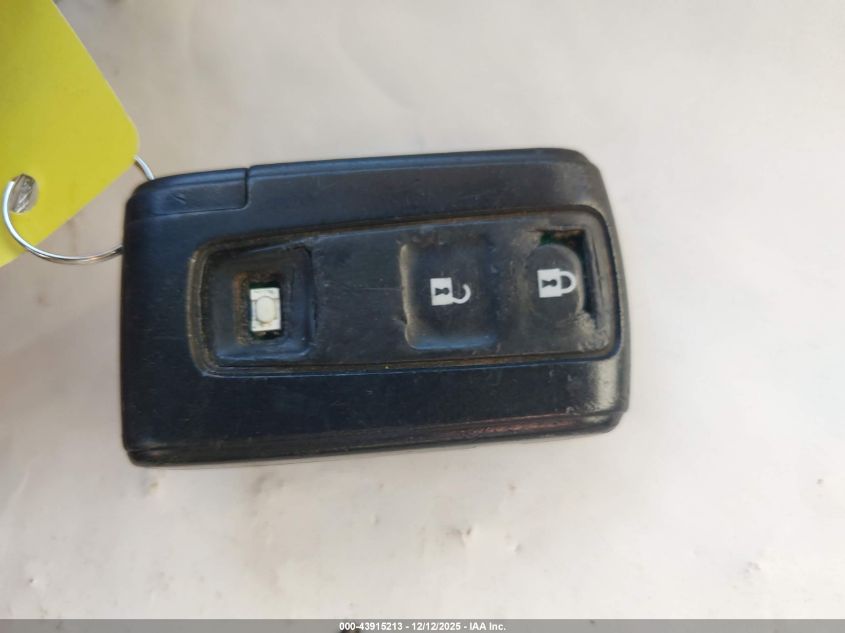 2004 Toyota Prius VIN: JTDKB20UX40069527 Lot: 43915213