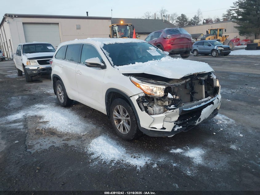 2015 Toyota Highlander Le Plus V6
