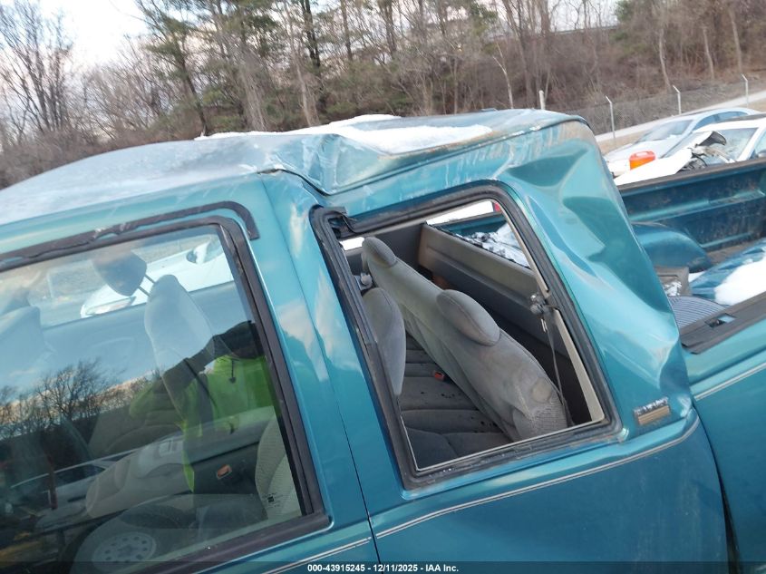 1997 Chevrolet K1500 Fleetside VIN: 1GCEK19R2VE142206 Lot: 43915245