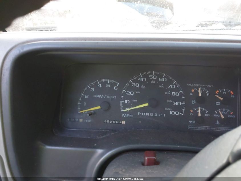 1997 Chevrolet K1500 Fleetside VIN: 1GCEK19R2VE142206 Lot: 43915245