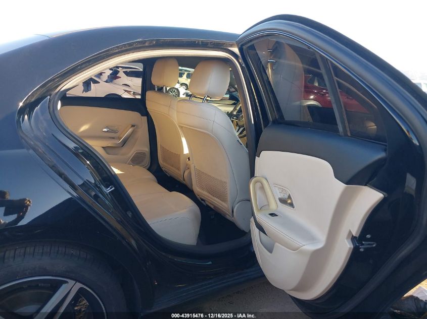 2019 Mercedes-Benz A 220 VIN: WDD3G4EB8KW018794 Lot: 43915476