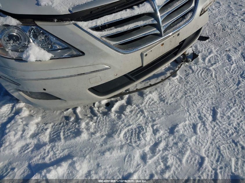 2011 Hyundai Genesis 4.6 VIN: KMHGC4DF9BU113836 Lot: 43915597