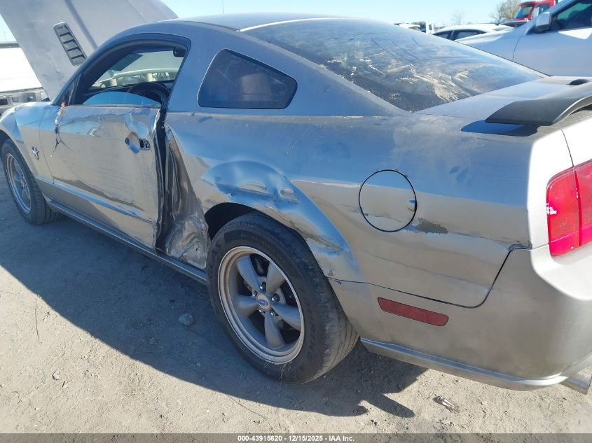 2009 Ford Mustang Gt/Gt Premium VIN: 1ZVHT82H895105605 Lot: 43915620