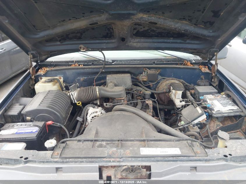 1998 Chevrolet C1500 Fleetside W/T VIN: 1GCEC14W5WZ248962 Lot: 43915671