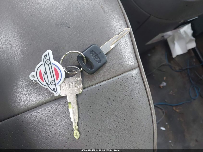 1998 Ford E-250 Commercial/Recreational VIN: 1FTNE24L6WHB51829 Lot: 43915681