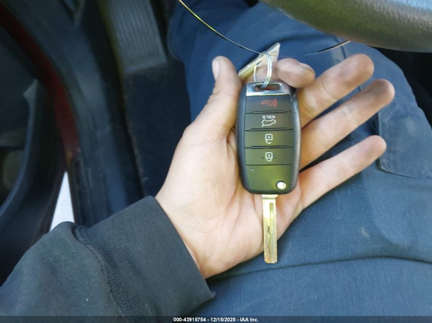 2017 Kia Sorento 3.3L Lx VIN: 5XYPGDA59HG189149 Lot: 43915754