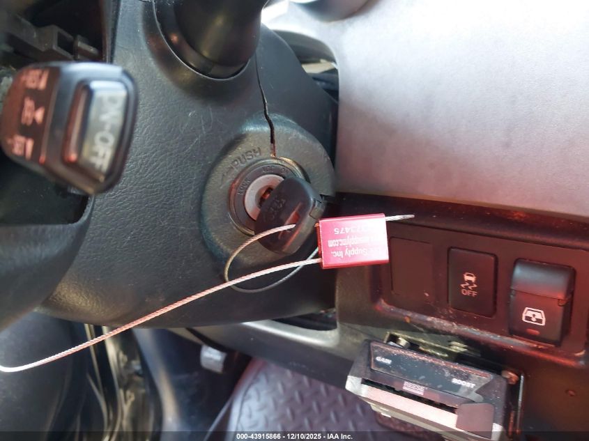 2011 Toyota Tundra Limited 5.7L V8 VIN: 5TFFY5F15BX111556 Lot: 43915866