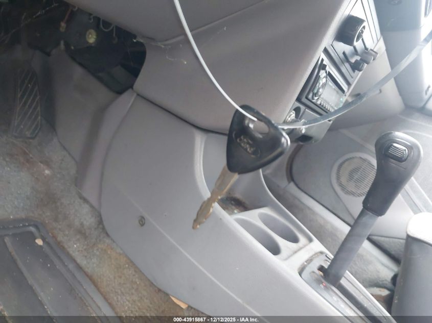 1993 Ford Escort Lx VIN: 1FAPP15J6PW241057 Lot: 43915867