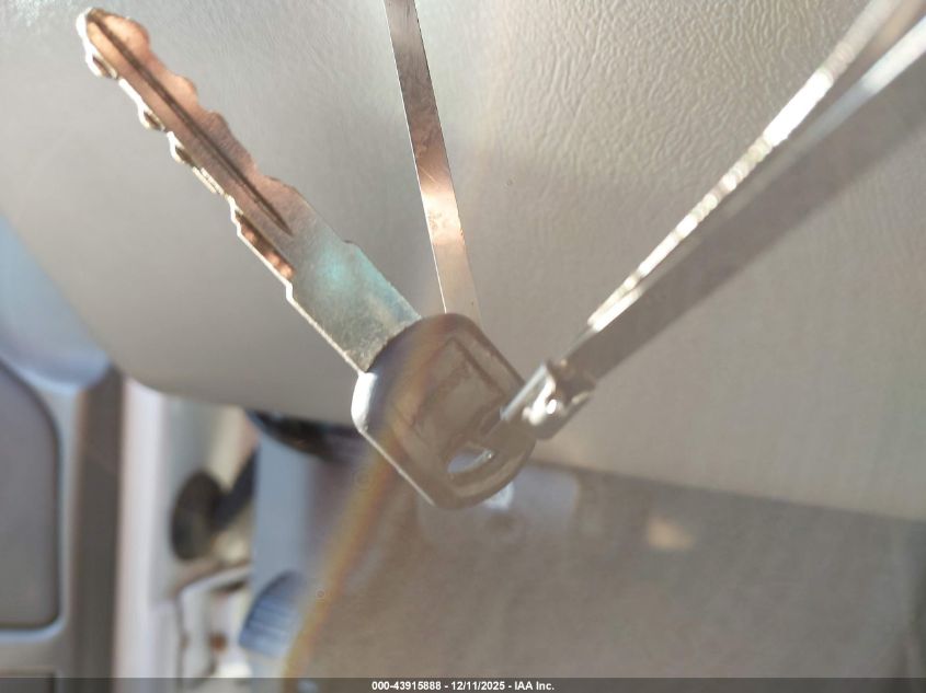 2006 GMC Sierra 1500 Slt VIN: 2GTEK13T961194875 Lot: 43915888