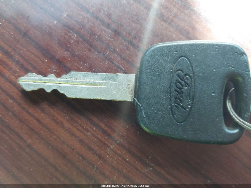 2005 Ford Excursion Eddie Bauer VIN: 1FMSU45P25EA84323 Lot: 43915927