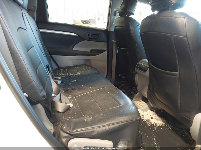 2019 Toyota Highlander Le VIN: 5TDBZRFH0KS978126 Lot: 43916041