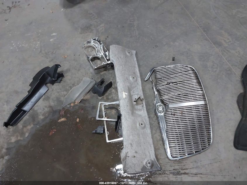 2005 Chrysler 300 Touring VIN: 2C3JA53G25H582343 Lot: 43916067