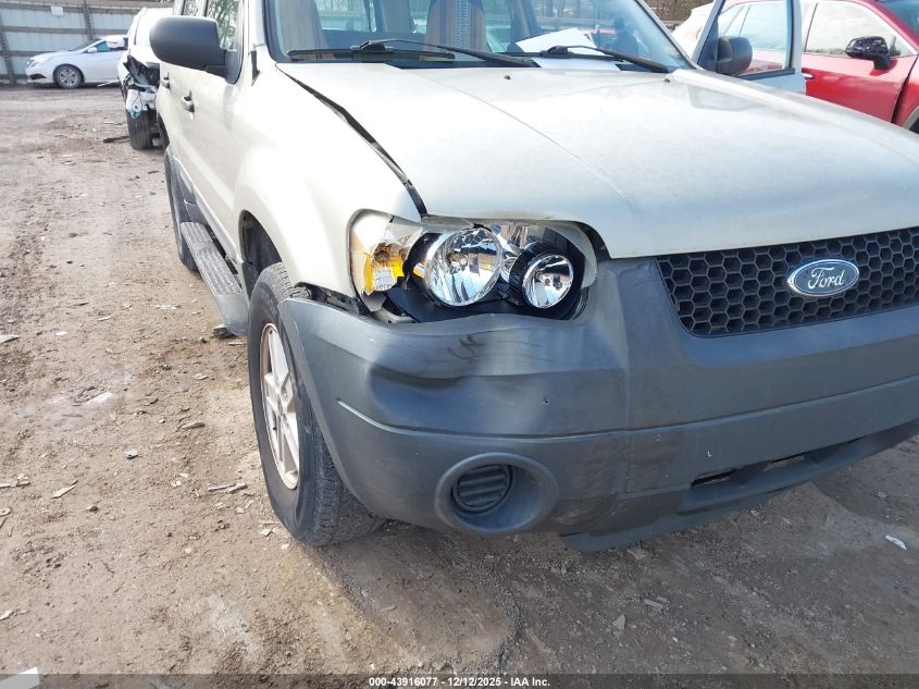 2005 Ford Escape Xls VIN: 1FMYU02Z05KC93764 Lot: 43916077
