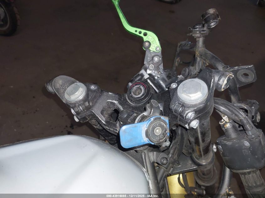 2023 Kawasaki Ex400 VIN: JKAEXKG13PDAK8645 Lot: 43916085