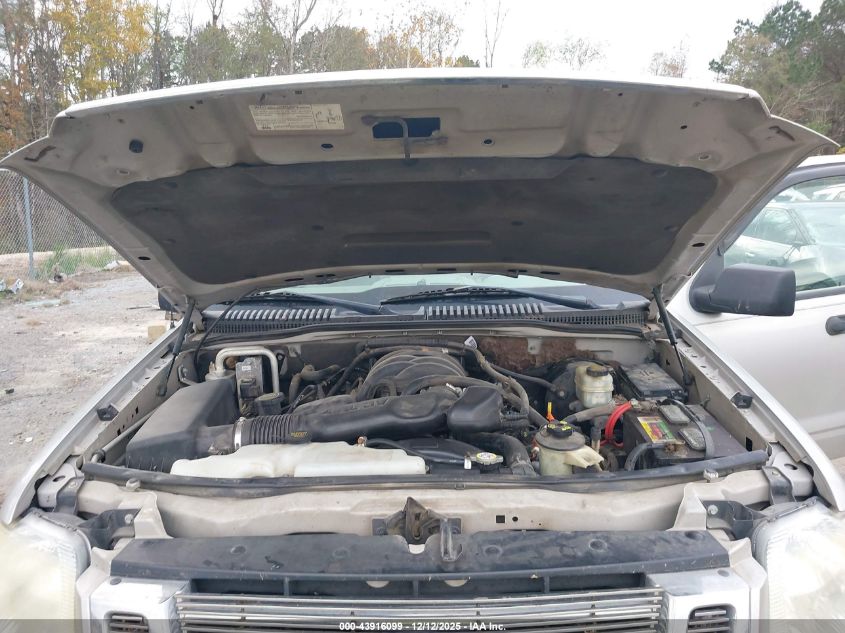 2007 Ford Explorer Sport Trac Xlt VIN: 1FMEU31877UA00785 Lot: 43916099