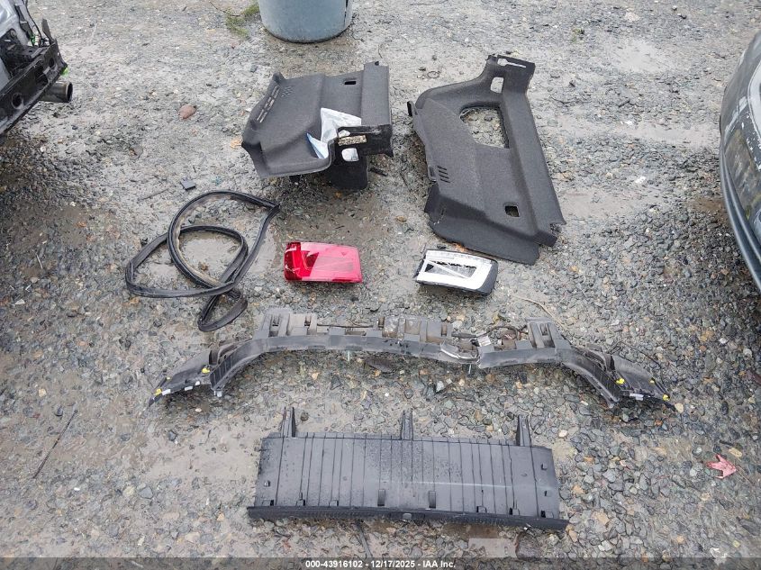 2015 Audi A3 2.0T Premium VIN: WAUEFGFF0F1131695 Lot: 43916102