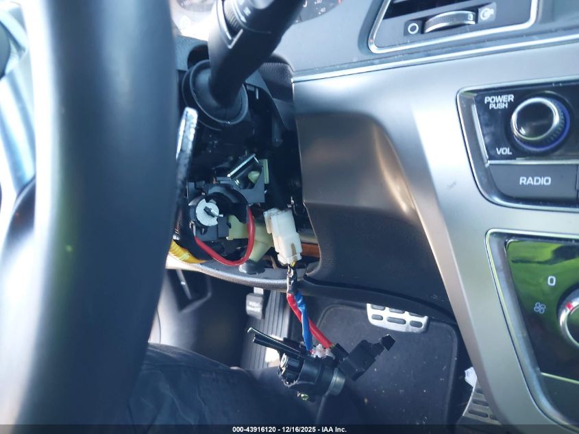 2017 Hyundai Sonata Sport 2.0T VIN: 5NPE34AB0HH577596 Lot: 43916120