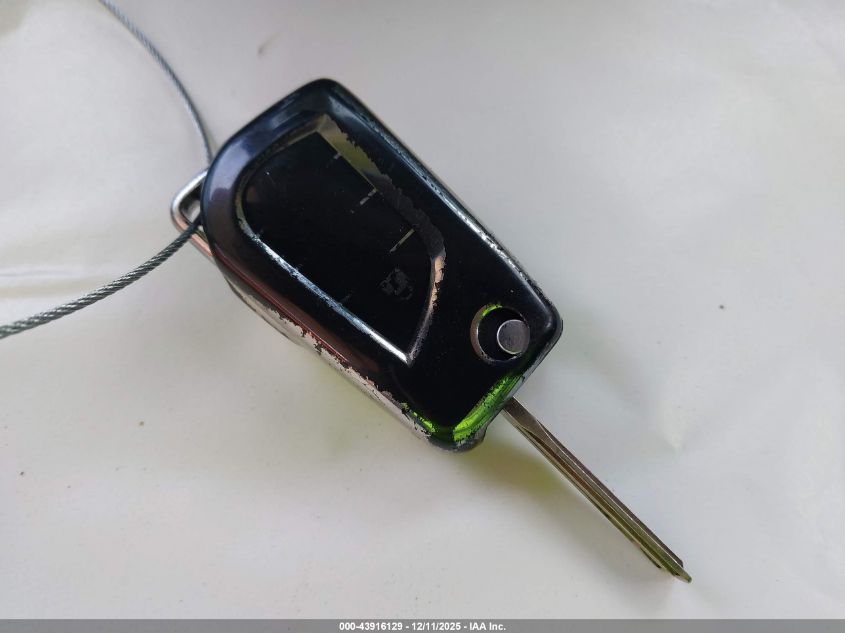 2020 Toyota Corolla Le VIN: 5YFEPRAE2LP094232 Lot: 43916129