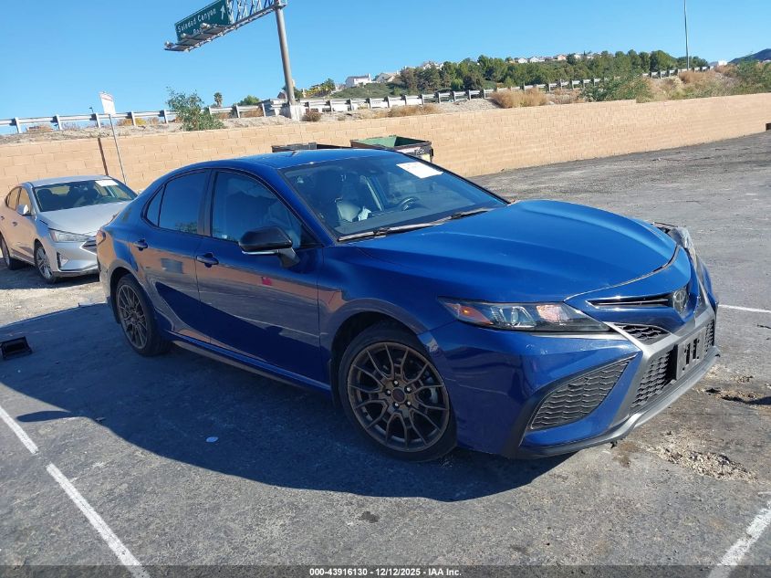 TOYOTA CAMRY SE NIGHTSHADE EDITION