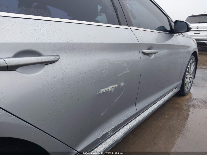 2017 Hyundai Sonata Sport 2.0T VIN: 5NPE34ABXHH573975 Lot: 43916145