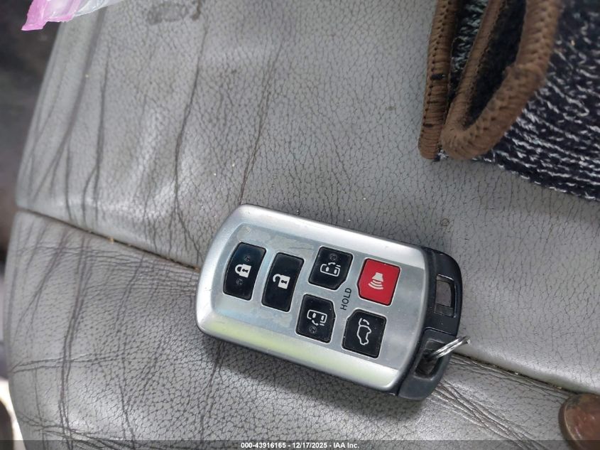 2012 Toyota Sienna Xle 7 Passenger VIN: 5TDDK3DC7CS034391 Lot: 43916165