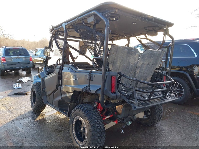 2017 Honda Sxs1000 M5