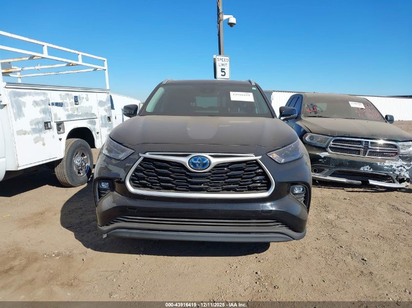 2023 Toyota Highlander Hybrid - 5TDKBRCH7PS571484