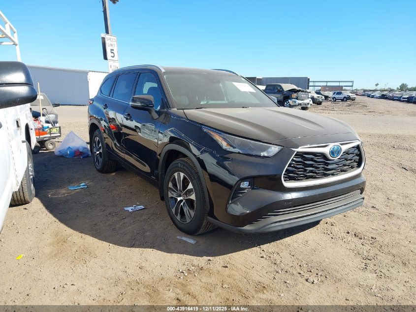 2023 Toyota Highlander Hybrid - 5TDKBRCH7PS571484