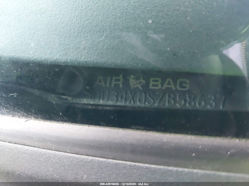 1995 Ford Explorer VIN: 1FMDU34X0SZB58637 Lot: 43916436