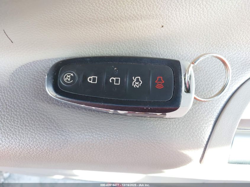 2014 Ford Escape Titanium VIN: 1FMCU0J94EUB38523 Lot: 43916477