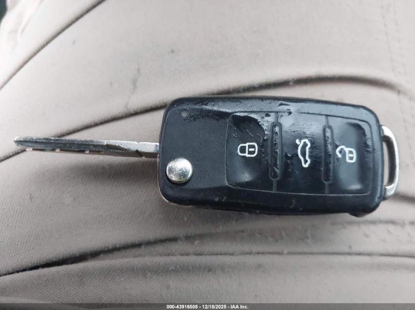 2012 Volkswagen Passat 2.5L Se VIN: 1VWBH7A30CC030456 Lot: 43916508