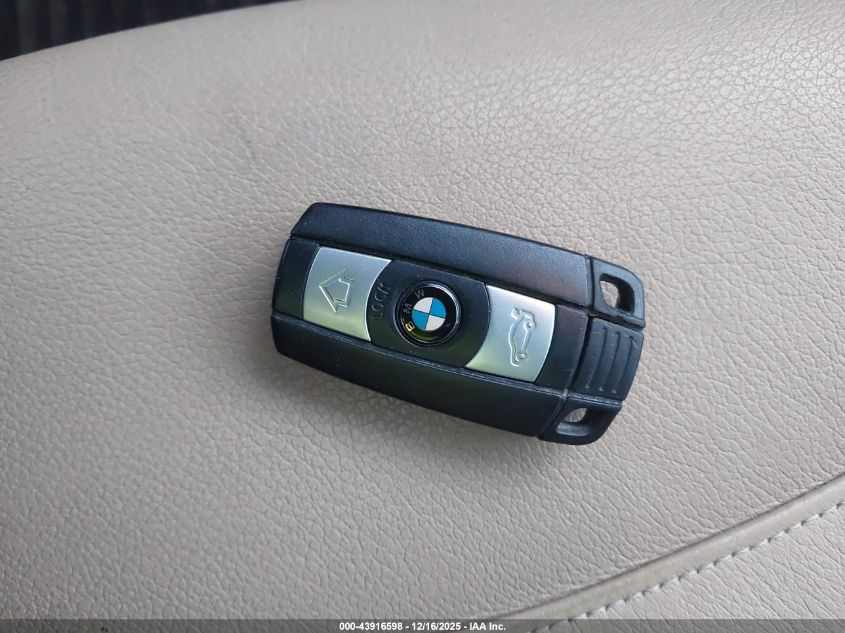 2015 BMW X1 xDrive28I VIN: WBAVL1C59FVY37090 Lot: 43916598