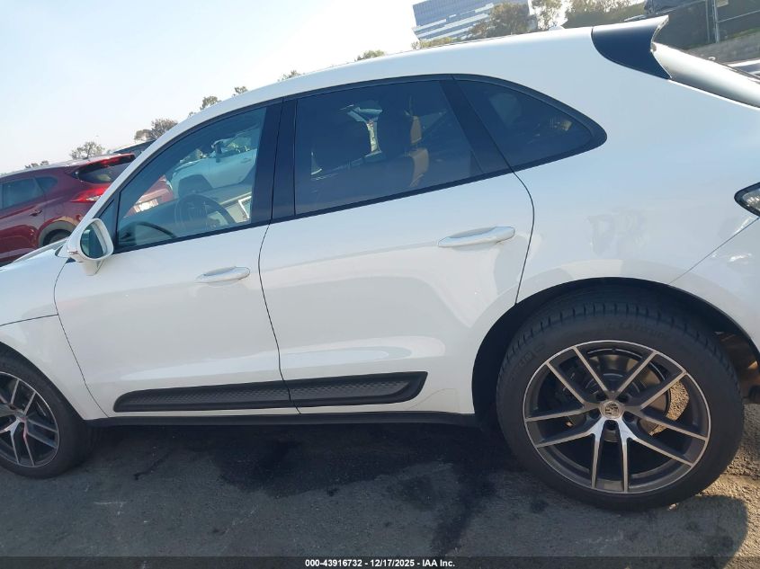 2024 Porsche Macan T VIN: WP1AA2A56RLB16904 Lot: 43916732