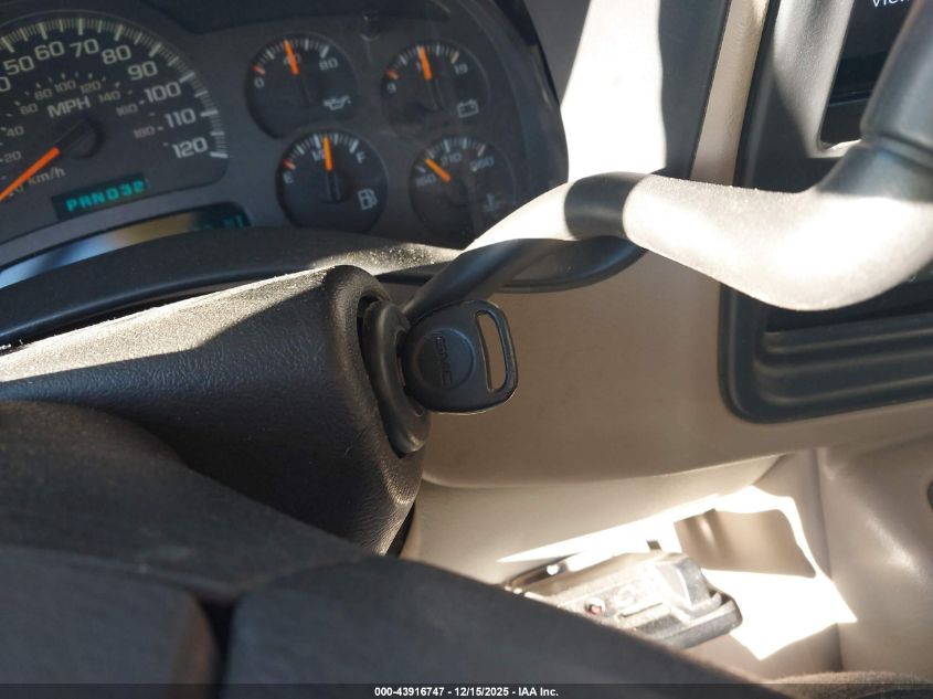 2004 GMC Yukon Slt VIN: 1GKEC13ZX4J253991 Lot: 43916747